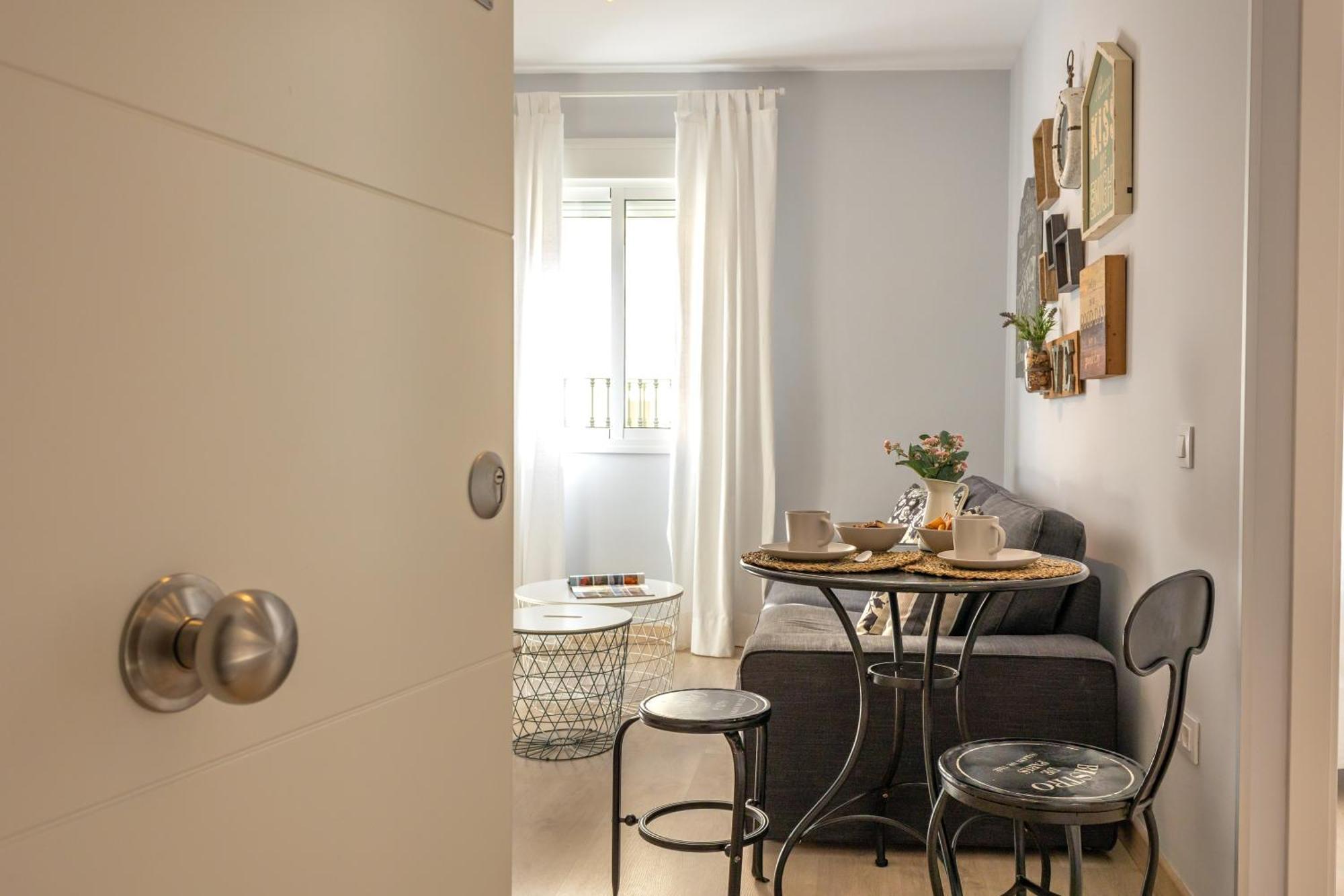 Apartment Charming 2 Bedroom At Iconic Triana Neighborhood By Ocityzen