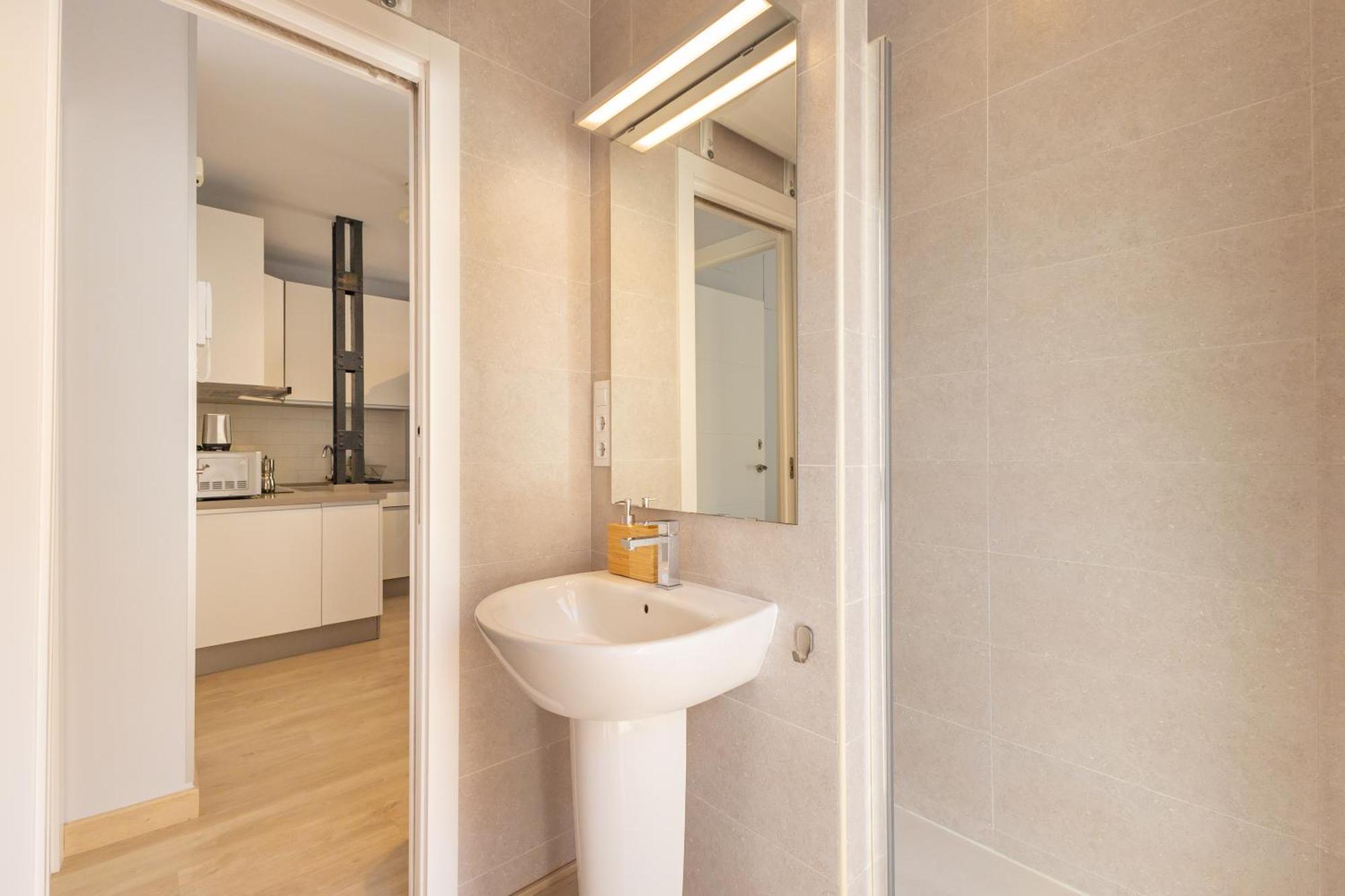 Charming 2 Bedroom At Iconic Triana Neighborhood By Ocityzen * Seville