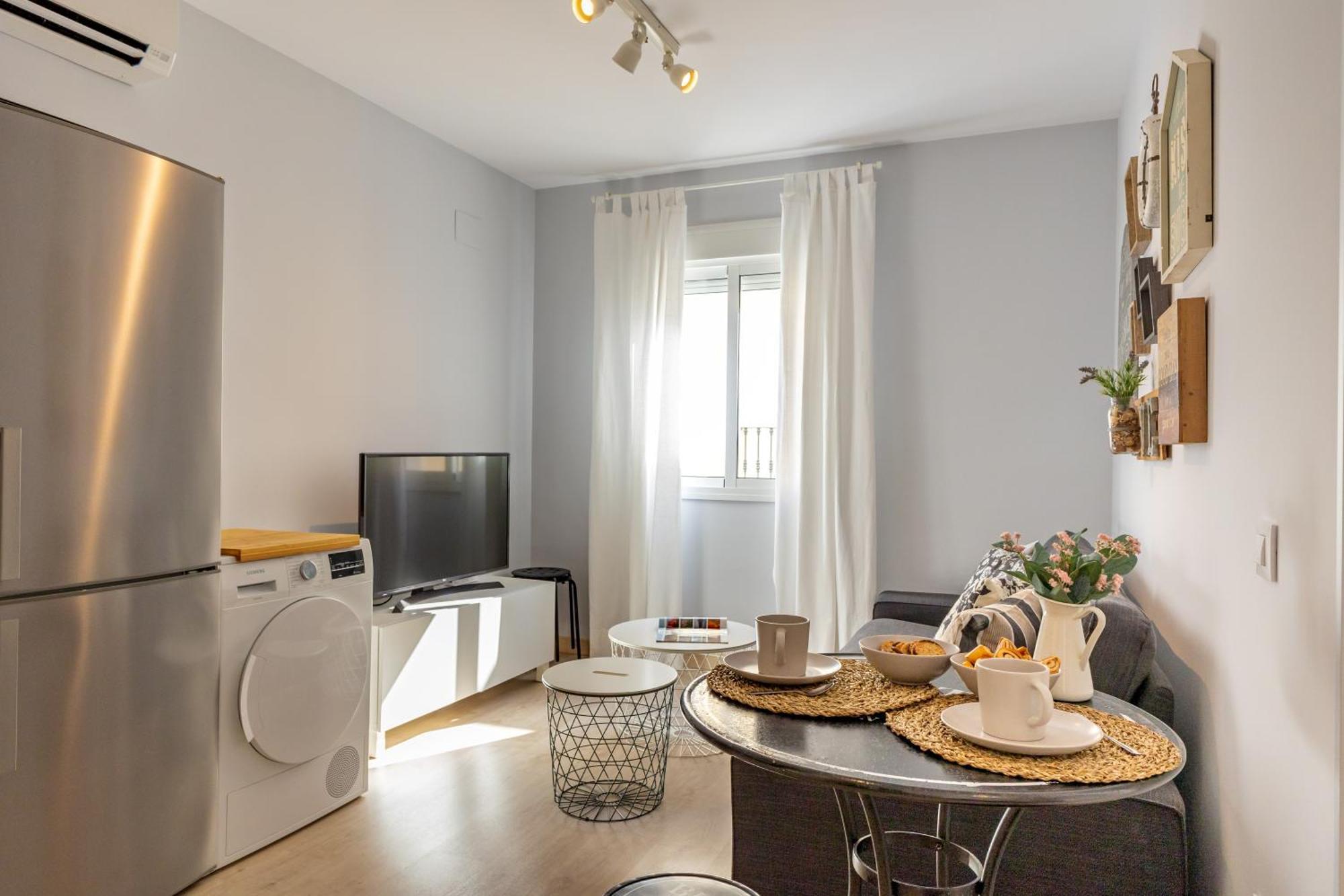 Apartment Charming 2 Bedroom At Iconic Triana Neighborhood By Ocityzen